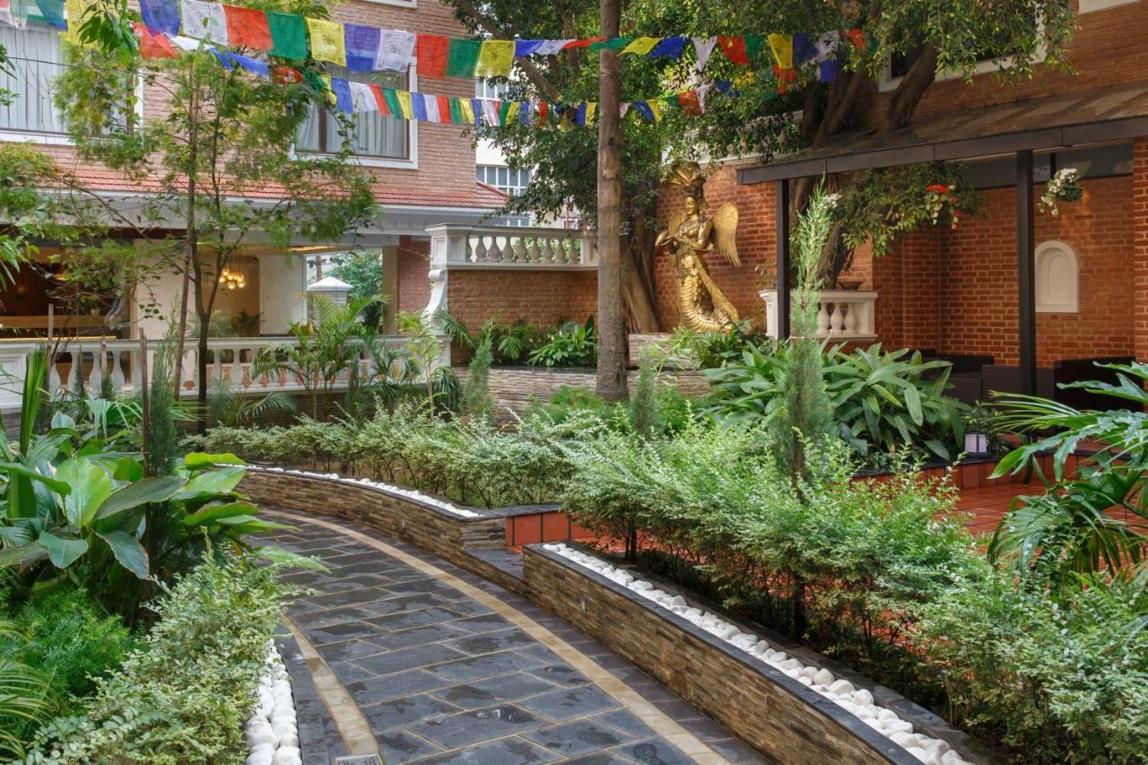 Hotel Thrive, A Tropical Courtyard Kathmandu Buitenkant foto