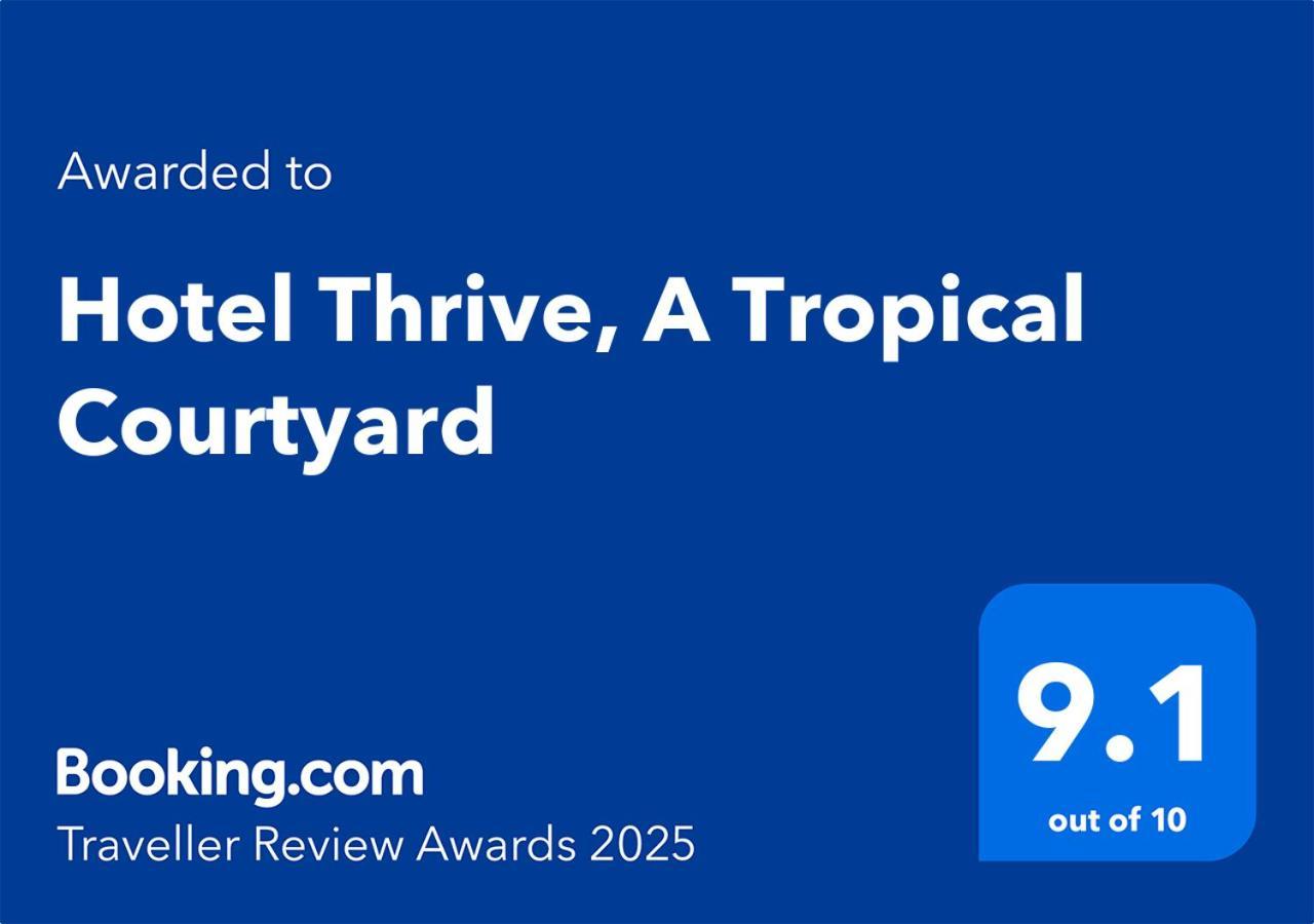 Hotel Thrive, A Tropical Courtyard Kathmandu Buitenkant foto